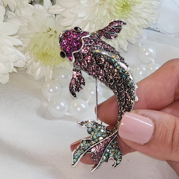 Multicolor Fish Brooch - Picture 2 of 4